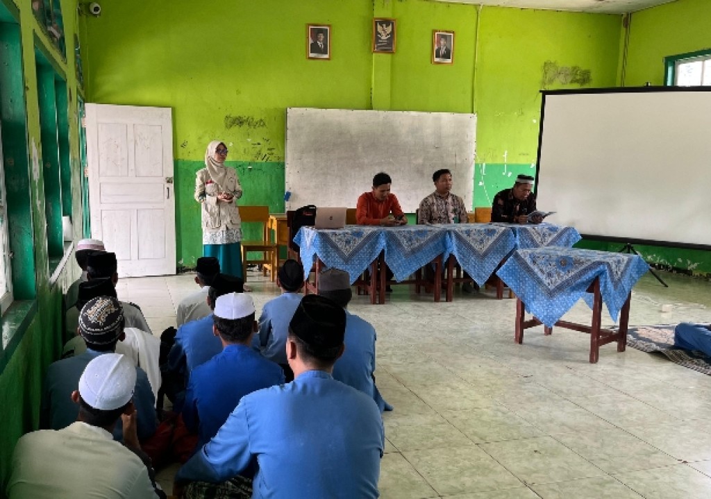 SOSIALISASI PENERIMAAN MAHASISWA BARU STIT AL-AZHAR DINIYYAH JAMBI DI MAS DARUSY SYAFI'IYAH